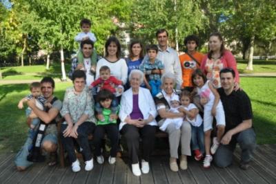 Los 8 bisnietos y cia.